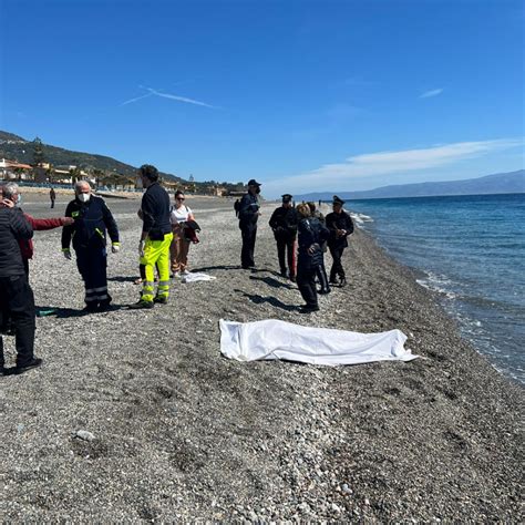 Cadavere ritrovato a Nizza di Sicilia, lautopsia。